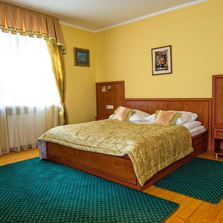 Hotel Adalbertus Gniezno Exterior photo