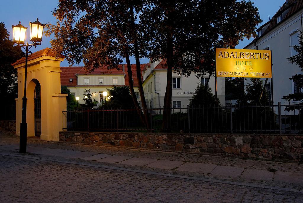 Hotel Adalbertus Gniezno Exterior photo